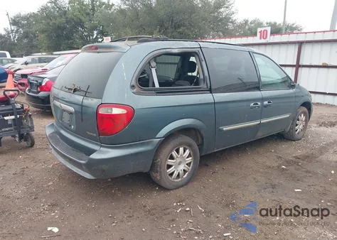 2005 Chrysler Town & Country Touring from USA, damaged, VIN 2C4GP54L75R267404